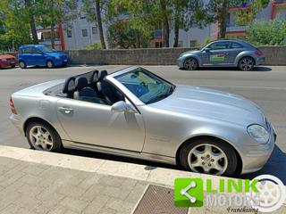 MERCEDES-BENZ SLK 200 usata, con Cruise Control