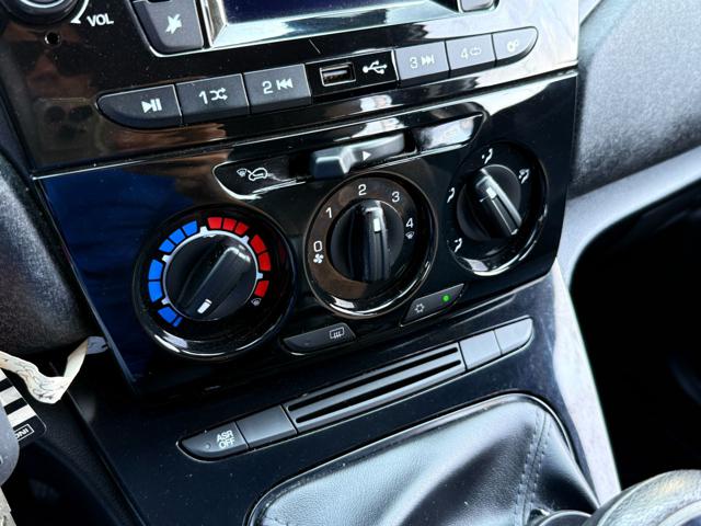 LANCIA Ypsilon usata, con Volante in pelle