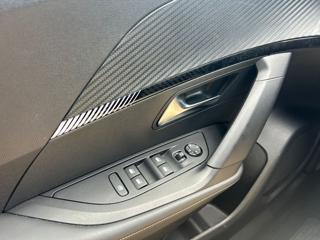 PEUGEOT 2008 usata, con Servosterzo