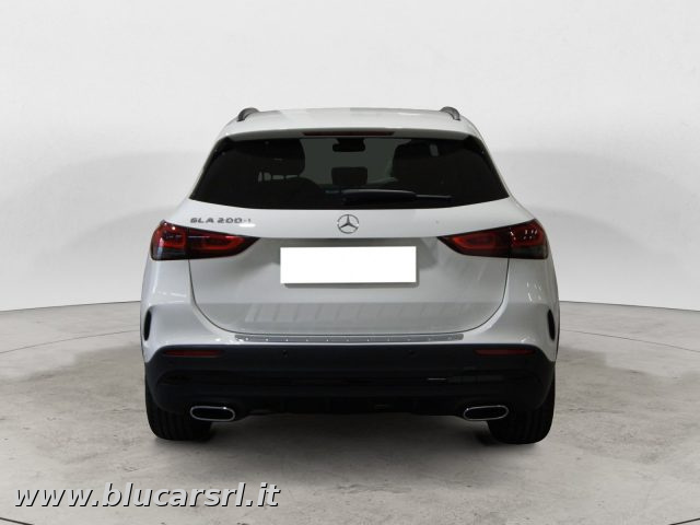 MERCEDES-BENZ GLA 200 usata, con Autoradio