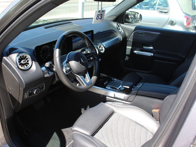 MERCEDES-BENZ GLB 200 usata, con Cerchi in lega