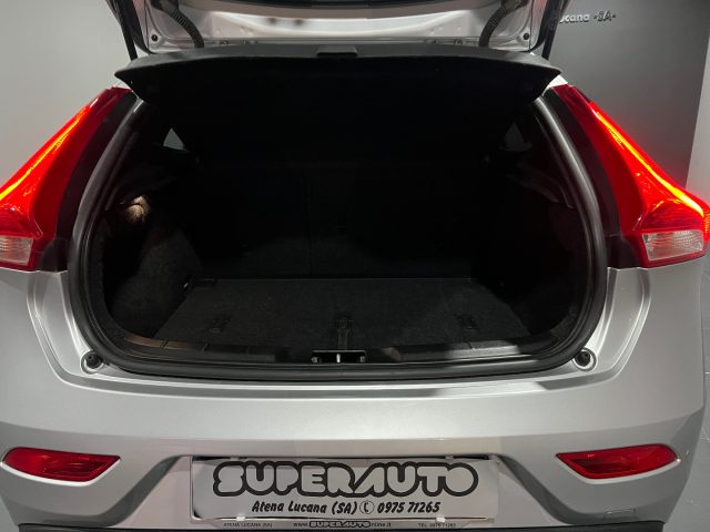 VOLVO V40 usata, con Controllo automatico clima