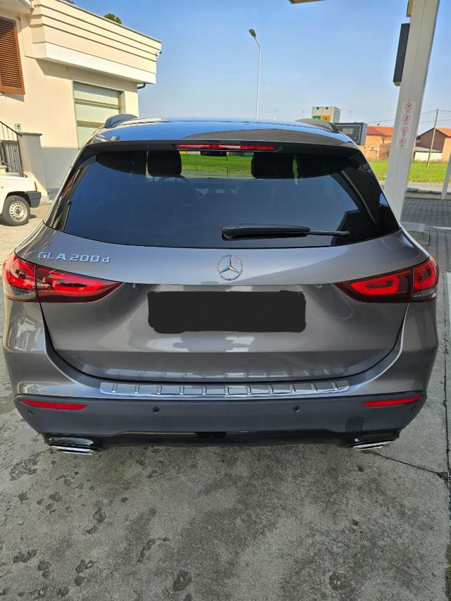 MERCEDES-BENZ GLA 200 usata, con Antifurto