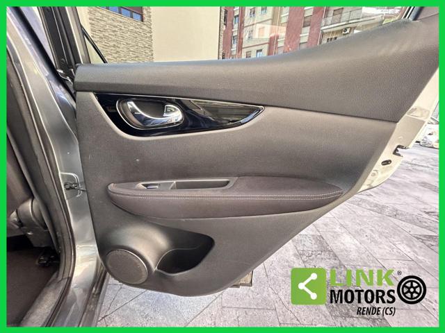 NISSAN Qashqai usata, con Monitoraggio pressione pneumatici