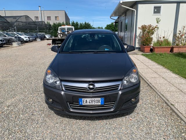 OPEL Astra usata, con Airbag