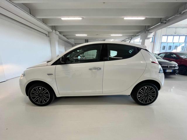 LANCIA Ypsilon usata, con ESP
