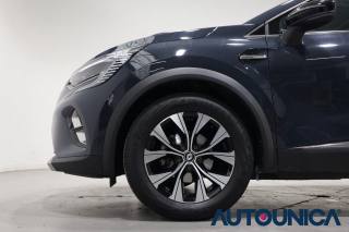 RENAULT Captur usata, con Volante in pelle