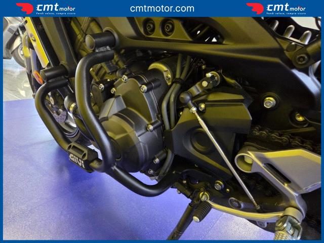 YAMAHA XSR 900 usata 12