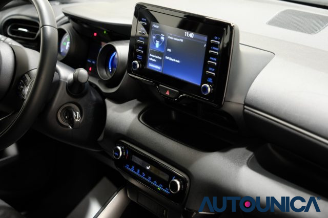 TOYOTA Yaris usata 54