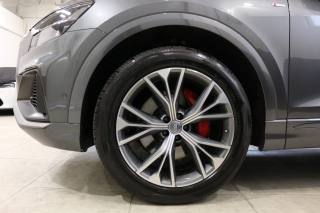 AUDI Q8 usata 24