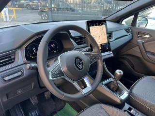 RENAULT Captur usata, con Bracciolo
