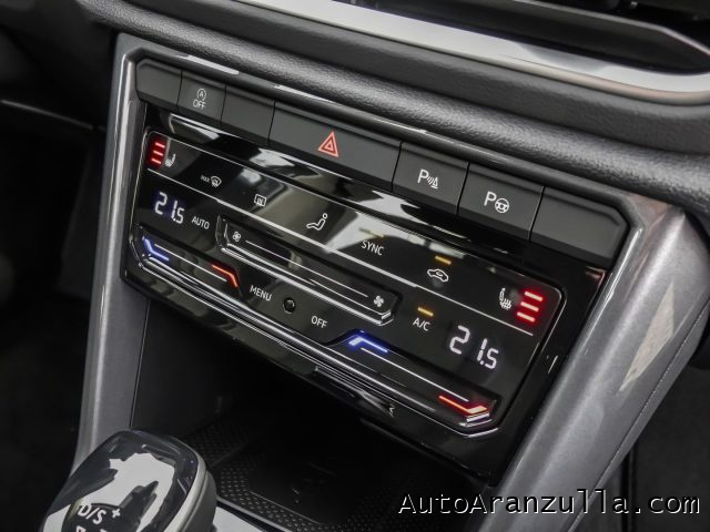 VOLKSWAGEN T-Roc usata, con Volante in pelle