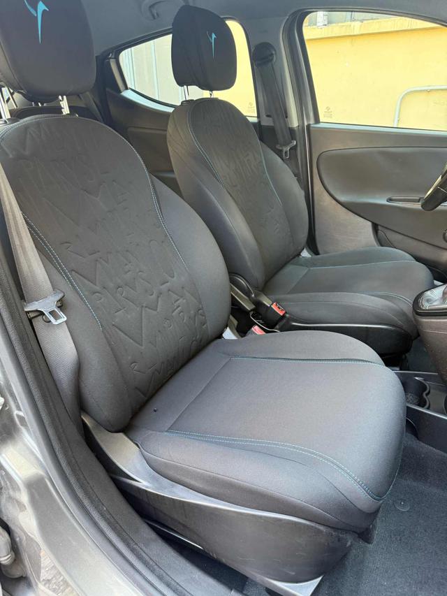 LANCIA Ypsilon usata, con Fendinebbia