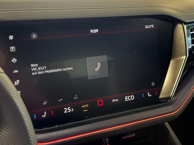 VOLKSWAGEN Touareg usata, con Gancio traino