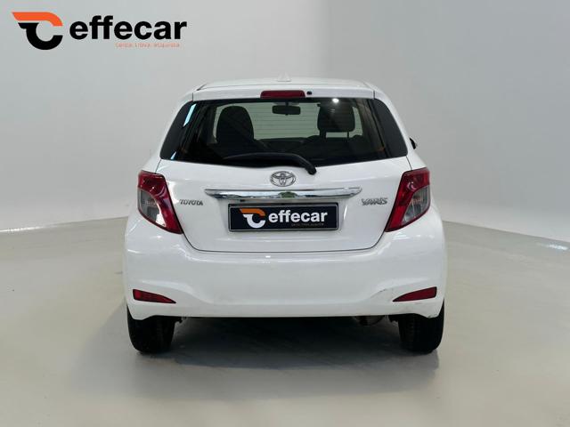 TOYOTA Yaris usata, con Alzacristalli elettrici