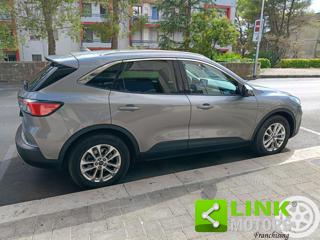 FORD Kuga usata, con Bracciolo