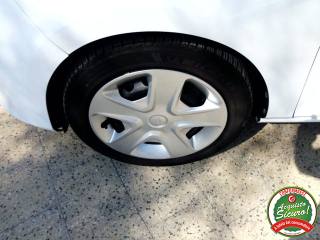 FORD Fiesta usata, con Bluetooth