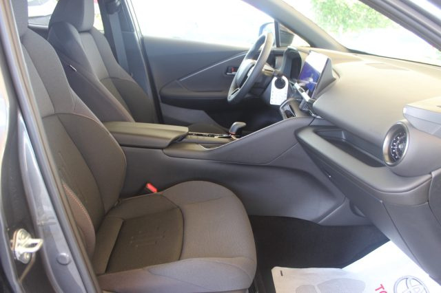 TOYOTA C-HR usata, con Autoradio