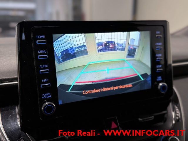 TOYOTA Corolla usata, con Sistema di navigazione