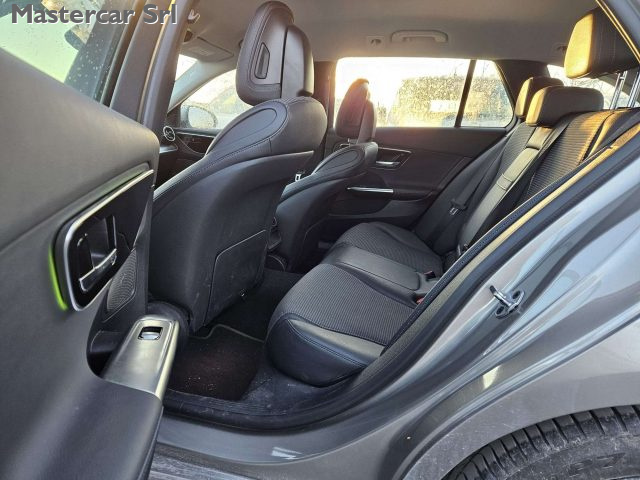 MERCEDES-BENZ C 220 usata, con Telecamera per parcheggio assistito