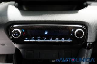 TOYOTA Yaris usata, con Isofix