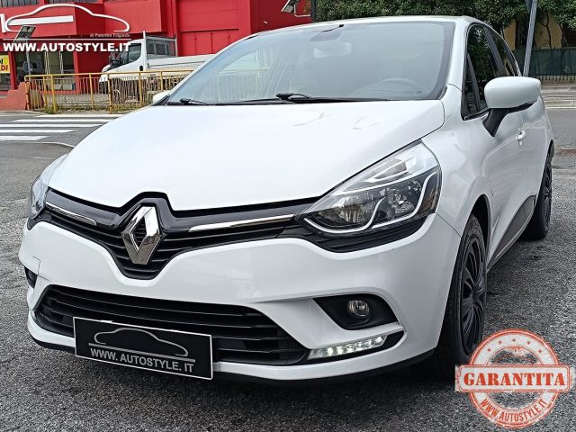 RENAULT Clio usata, con Monitoraggio pressione pneumatici