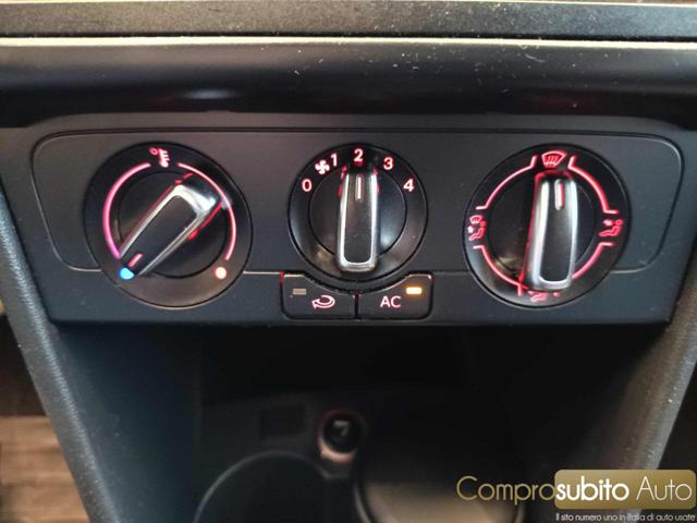 VOLKSWAGEN Polo usata, con Sedile posteriore sdoppiato