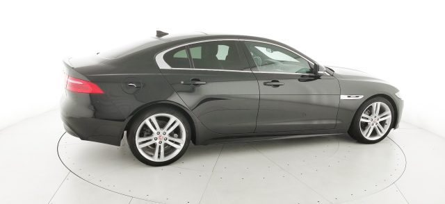 JAGUAR XE usata, con Chiusura centralizzata