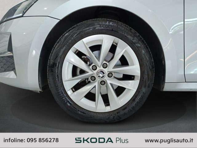 SKODA Octavia usata, con Fari LED