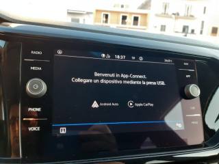 VOLKSWAGEN T-Cross usata, con Controllo automatico clima