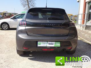 PEUGEOT 208 usata, con Autoradio