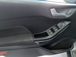 FORD Fiesta usata, con ESP