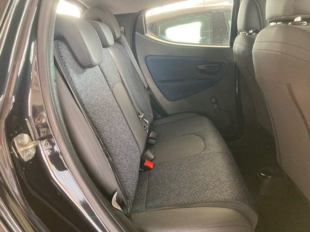 LANCIA Ypsilon usata, con Autoradio digitale