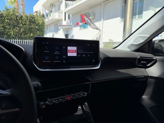 PEUGEOT 208 usata, con Apple CarPlay