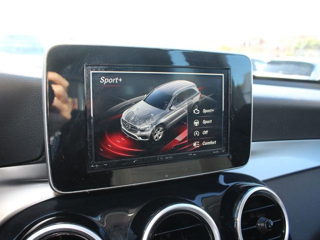 MERCEDES-BENZ GLC 220 usata, con Fari LED