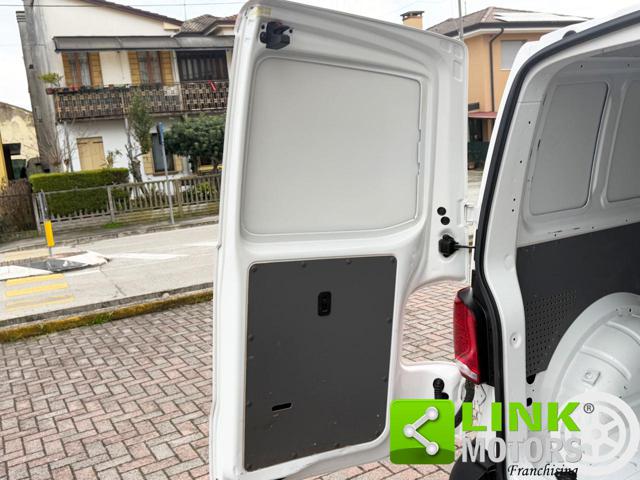 VOLKSWAGEN Transporter usata 20