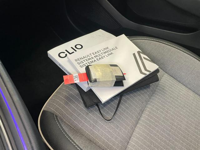 RENAULT Clio usata, con USB