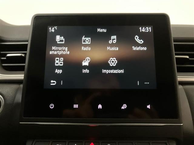 RENAULT Captur usata, con USB