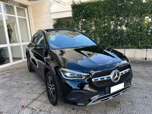 MERCEDES-BENZ GLA 200 usata 1
