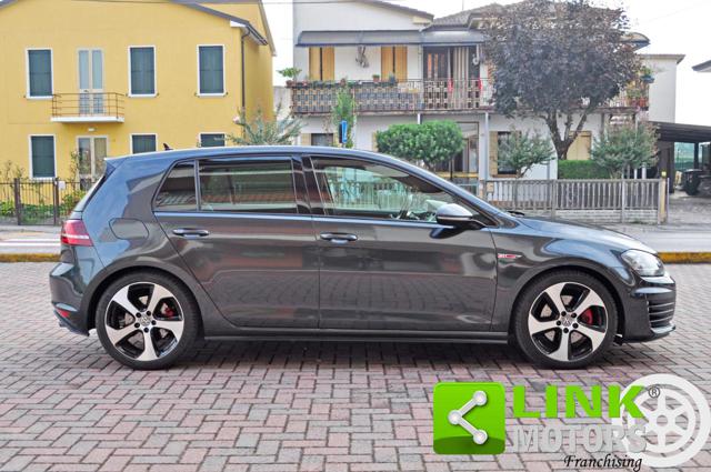 VOLKSWAGEN Golf GTI usata, con Autoradio