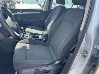 VOLKSWAGEN Golf usata, con Autoradio