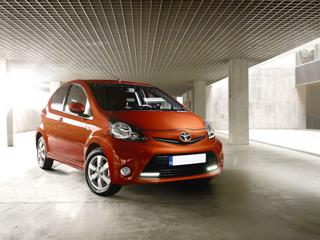 TOYOTA Aygo 1.0 12V VVT-i 5 porte Lounge Connect