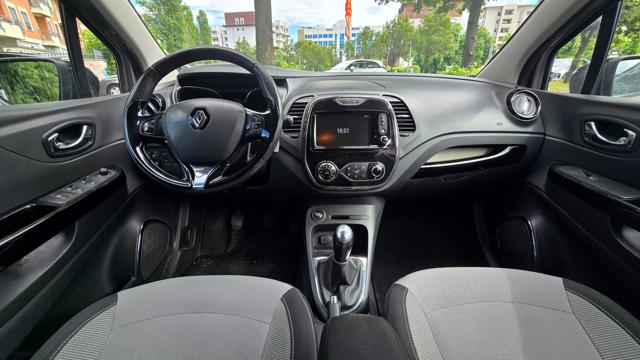 RENAULT Captur usata, con Volante in pelle