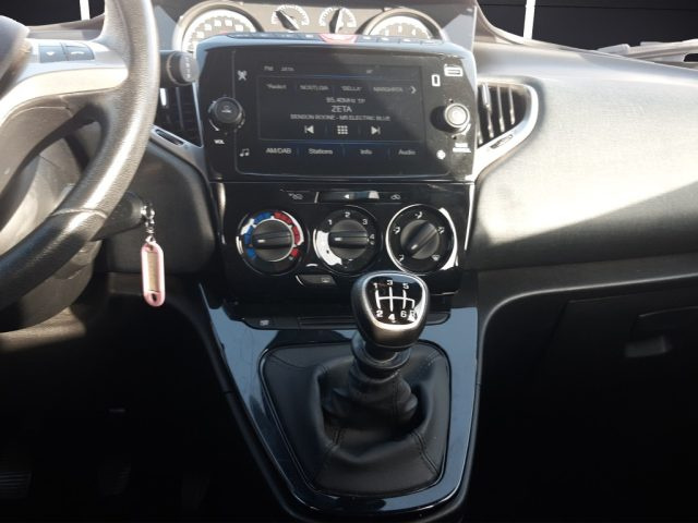 LANCIA Ypsilon usata, con Servosterzo