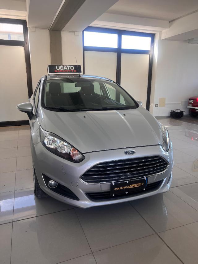 FORD Fiesta usata, con ABS