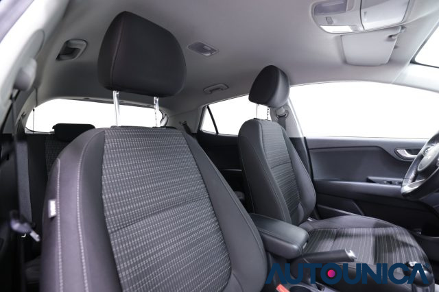 KIA Stonic usata 44
