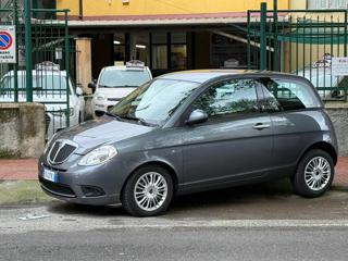 LANCIA Ypsilon usata, con Airbag