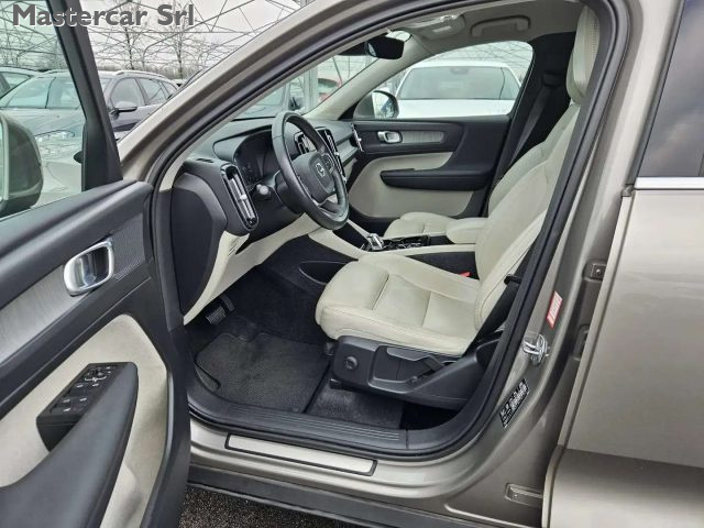 VOLVO XC40 usata, con Chiusura centralizzata