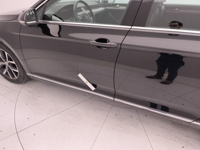 VOLKSWAGEN Passat Variant usata 54