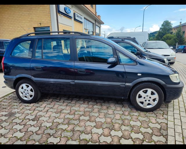 OPEL Zafira usata, con Airbag laterali